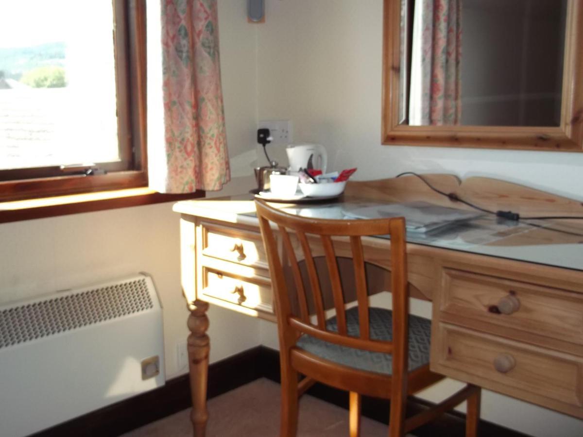 Caledonian Hotel Fort Augustus Εξωτερικό φωτογραφία