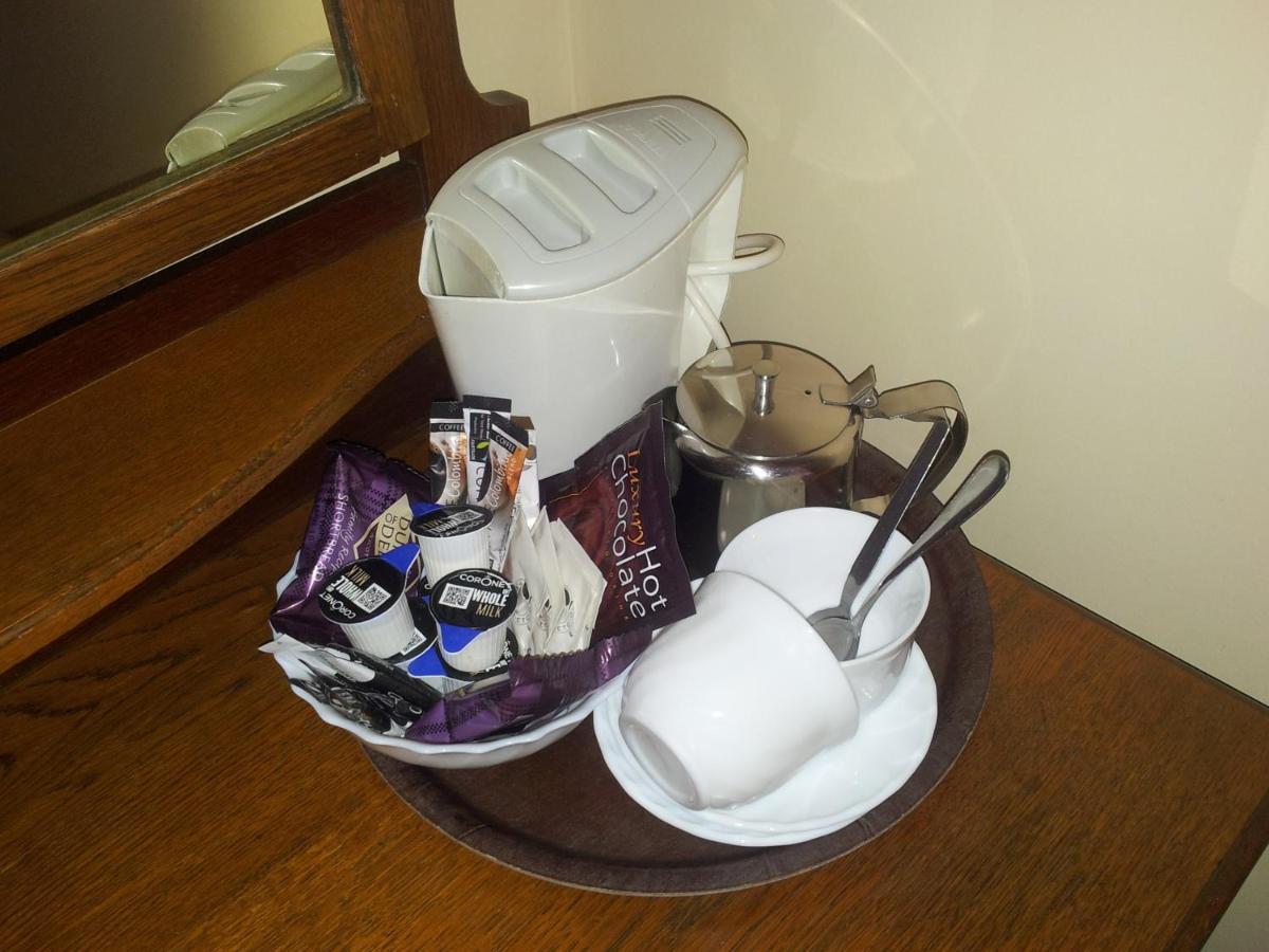 Caledonian Hotel Fort Augustus Εξωτερικό φωτογραφία