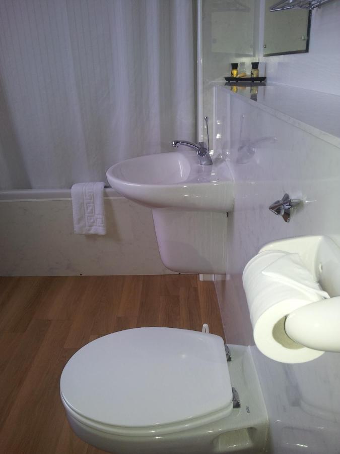 Caledonian Hotel Fort Augustus Εξωτερικό φωτογραφία