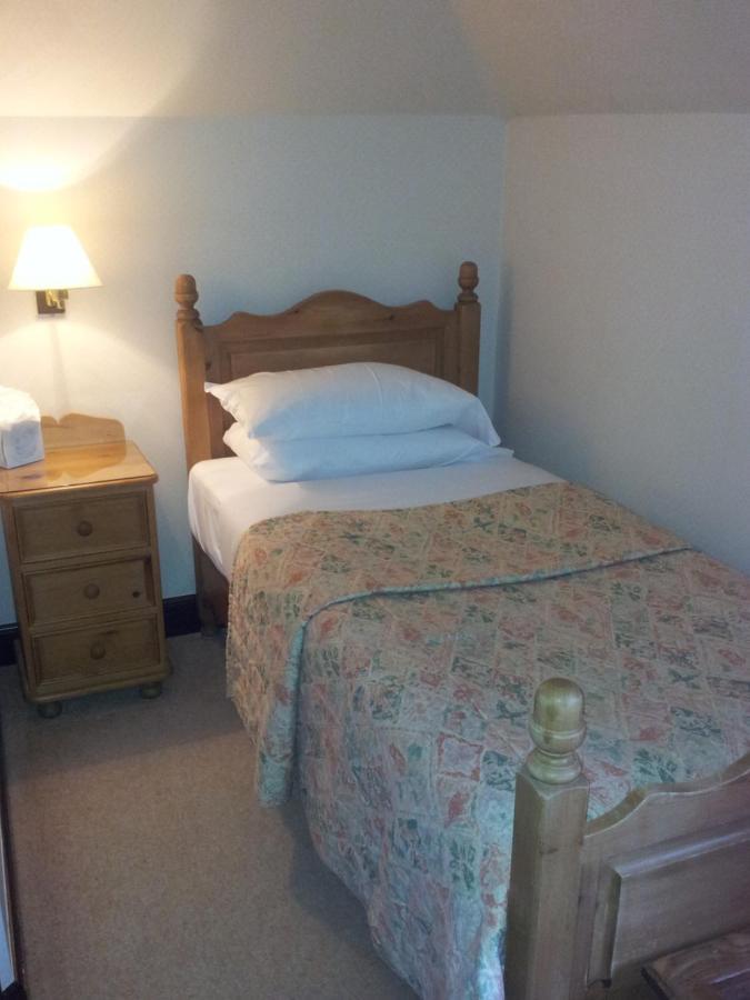 Caledonian Hotel Fort Augustus Εξωτερικό φωτογραφία